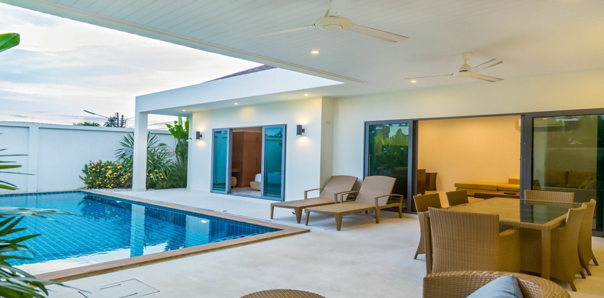 Rawai Villa By Fullrooms Phuket Exteriör bild